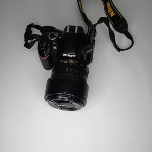 Nikon Reflex D3200 con AF-S DX Nikon 18-105mm